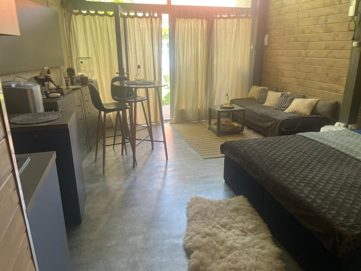 Monpe Apartmanik S Atmosferou Komarno Exterior photo