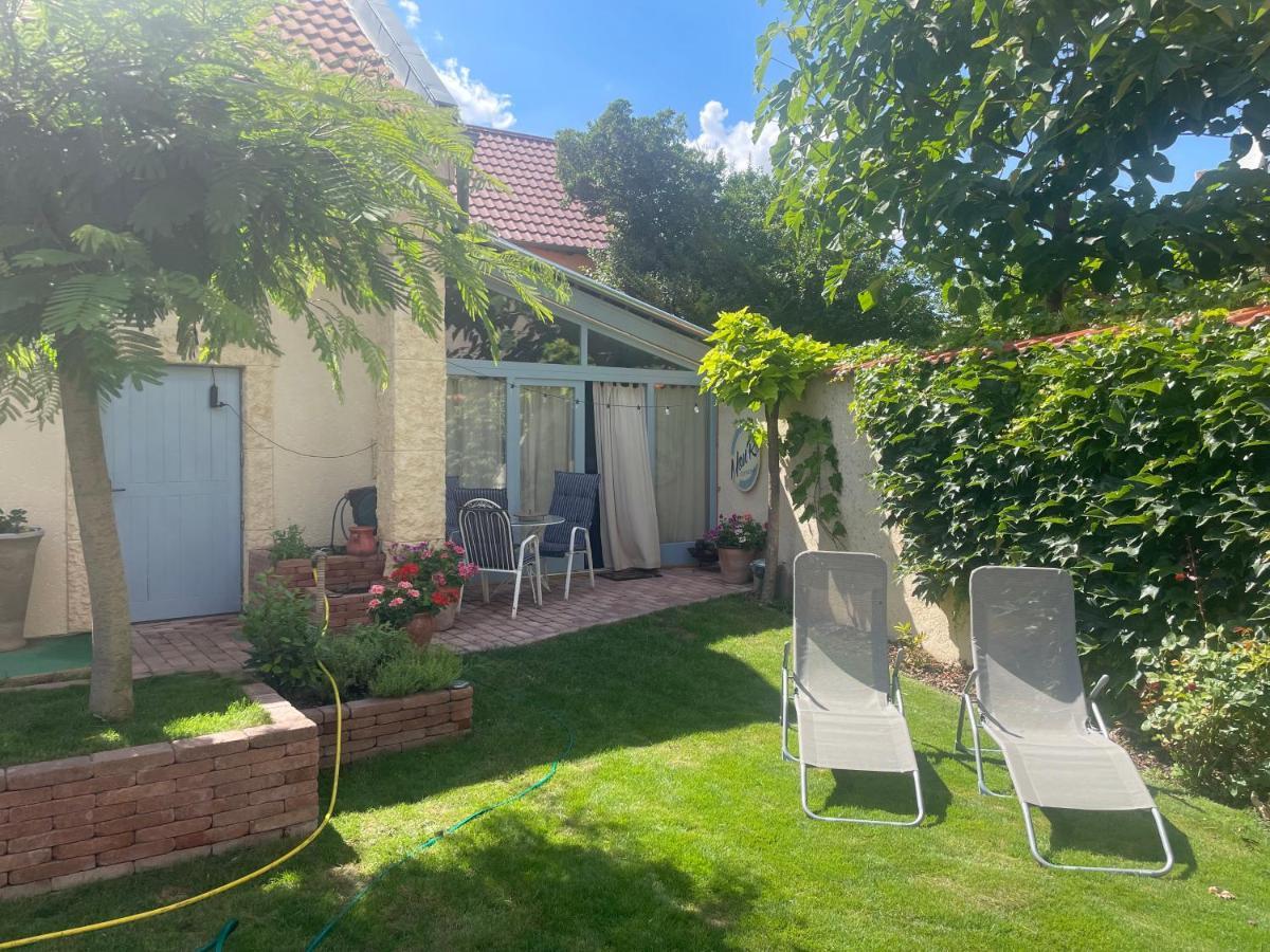 Monpe Apartmanik S Atmosferou Komarno Exterior photo