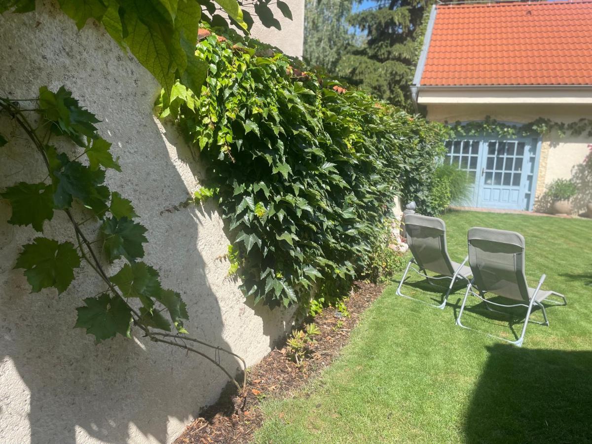 Monpe Apartmanik S Atmosferou Komarno Exterior photo